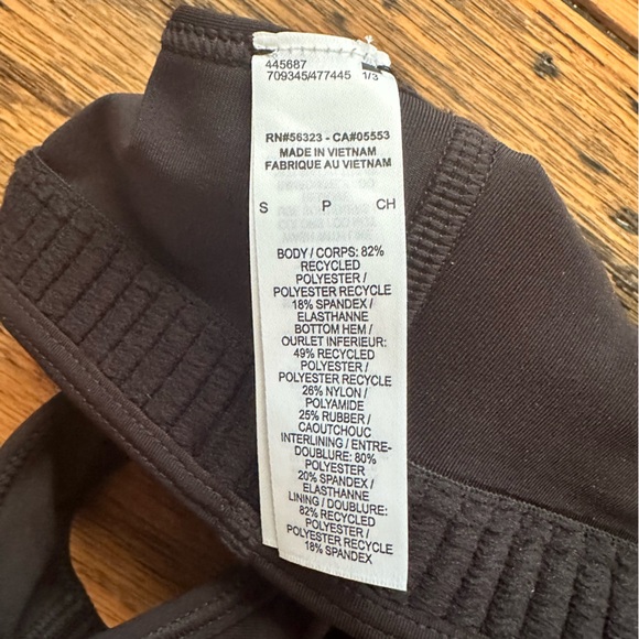 Nike Swoosh Collection: Light Support Women’s Black Non-Padded Sports Bra Top - Picture 4 of 4